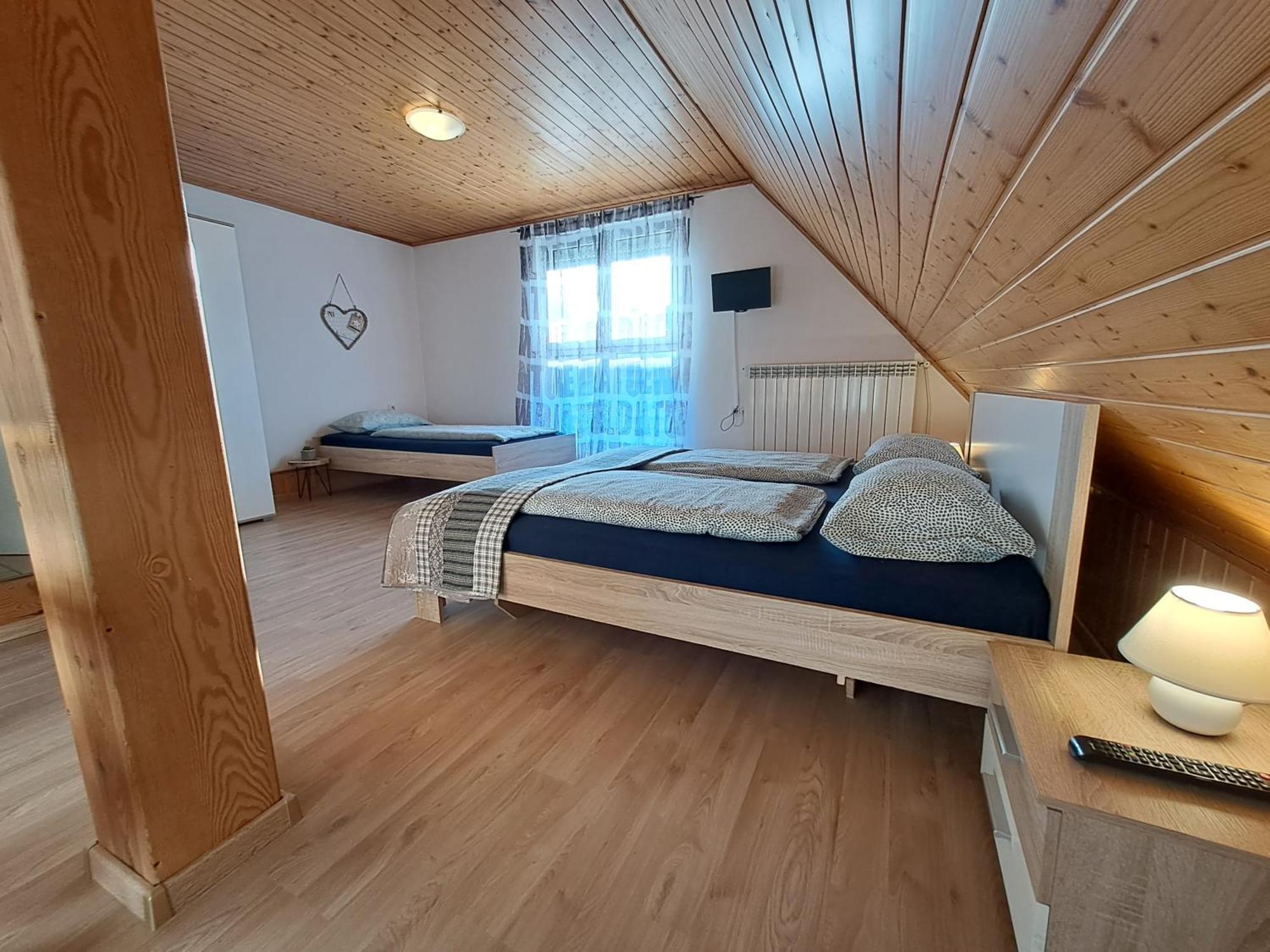 בובק Apartments Rupnik מראה חיצוני תמונה