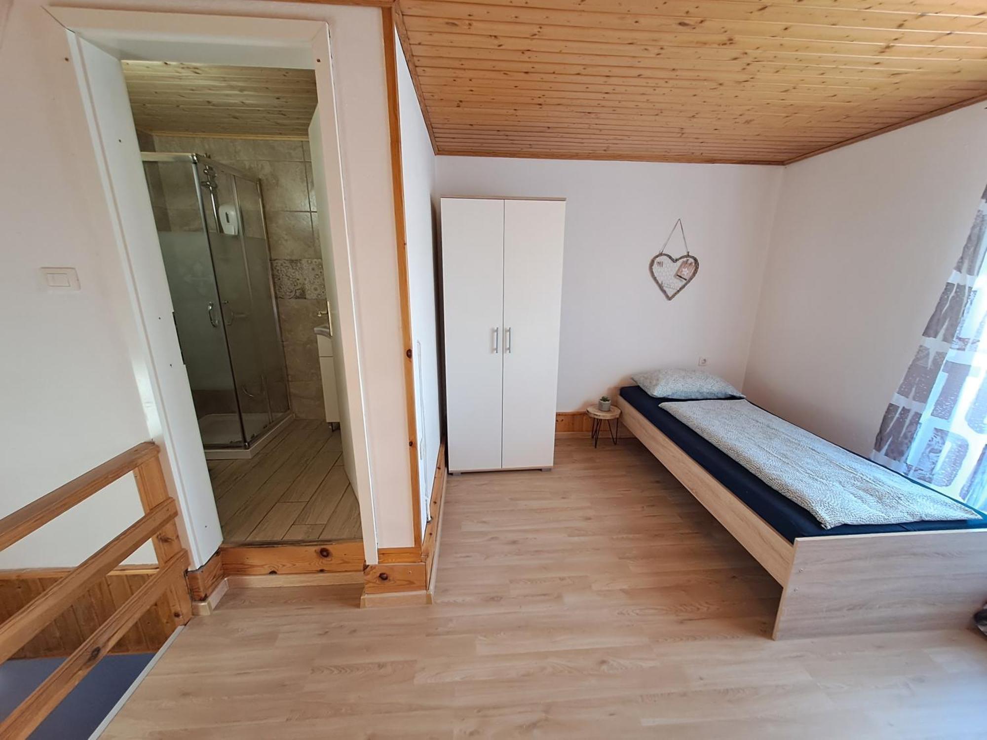 בובק Apartments Rupnik מראה חיצוני תמונה