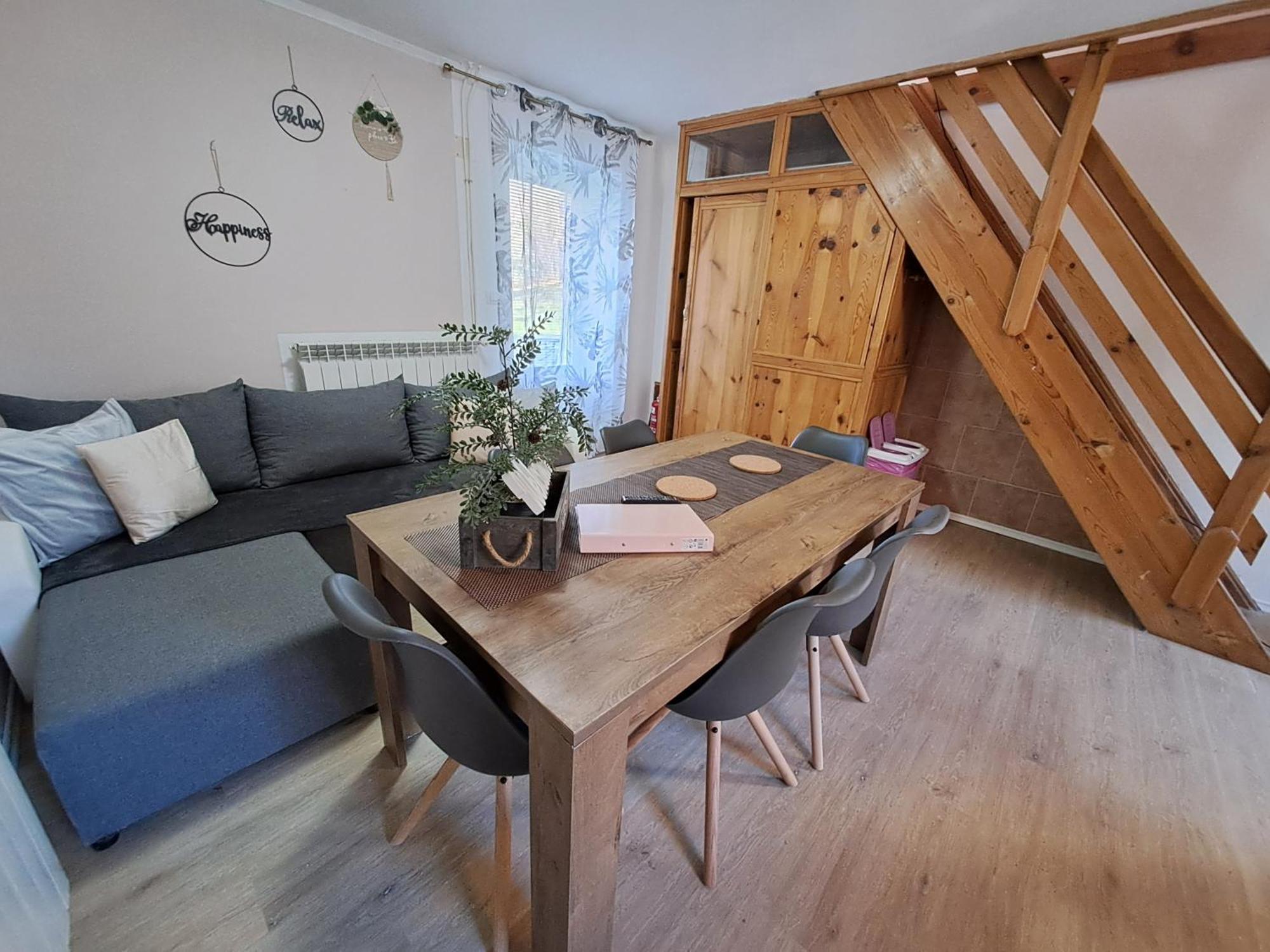 בובק Apartments Rupnik מראה חיצוני תמונה