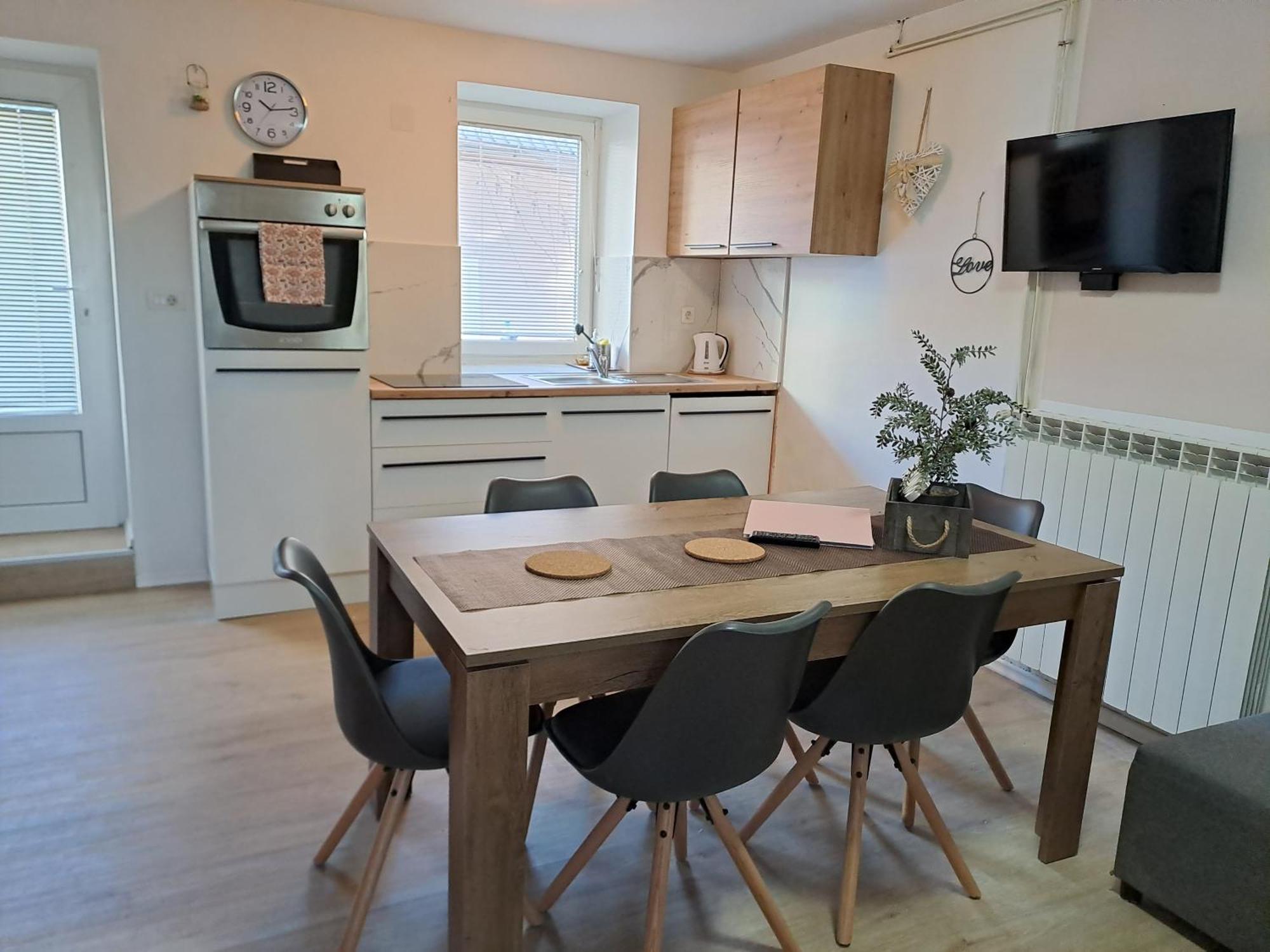 בובק Apartments Rupnik מראה חיצוני תמונה