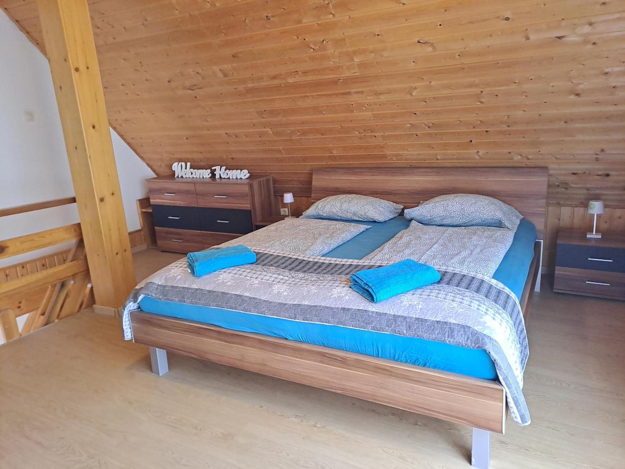 בובק Apartments Rupnik מראה חיצוני תמונה