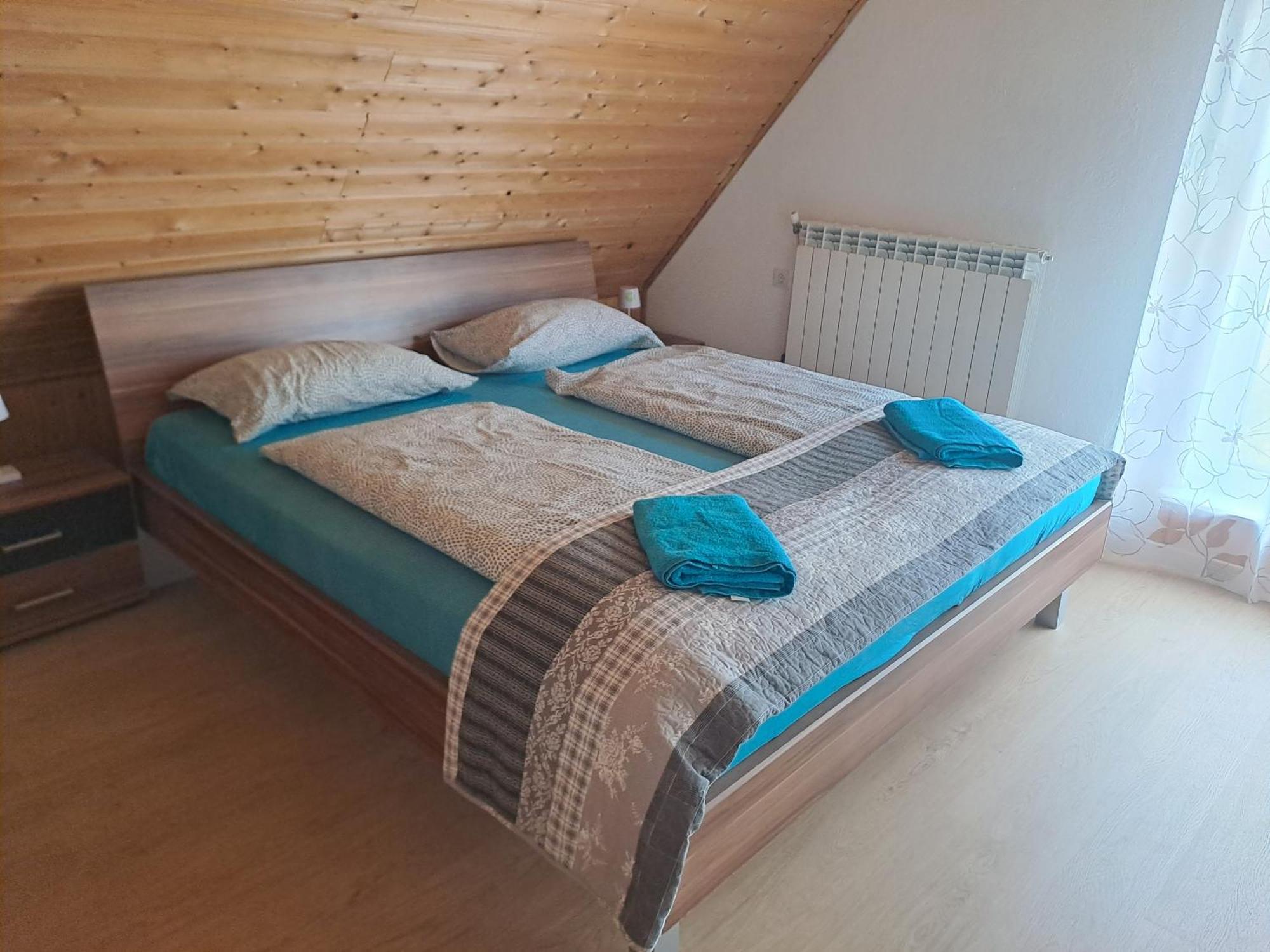 בובק Apartments Rupnik מראה חיצוני תמונה