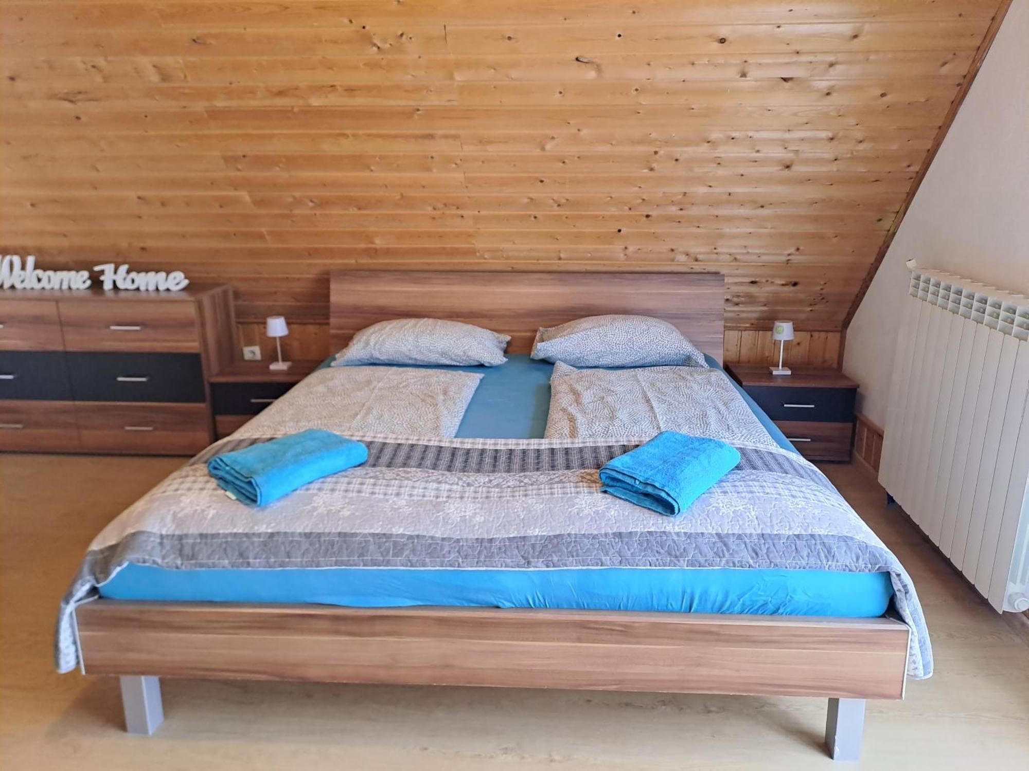 בובק Apartments Rupnik מראה חיצוני תמונה