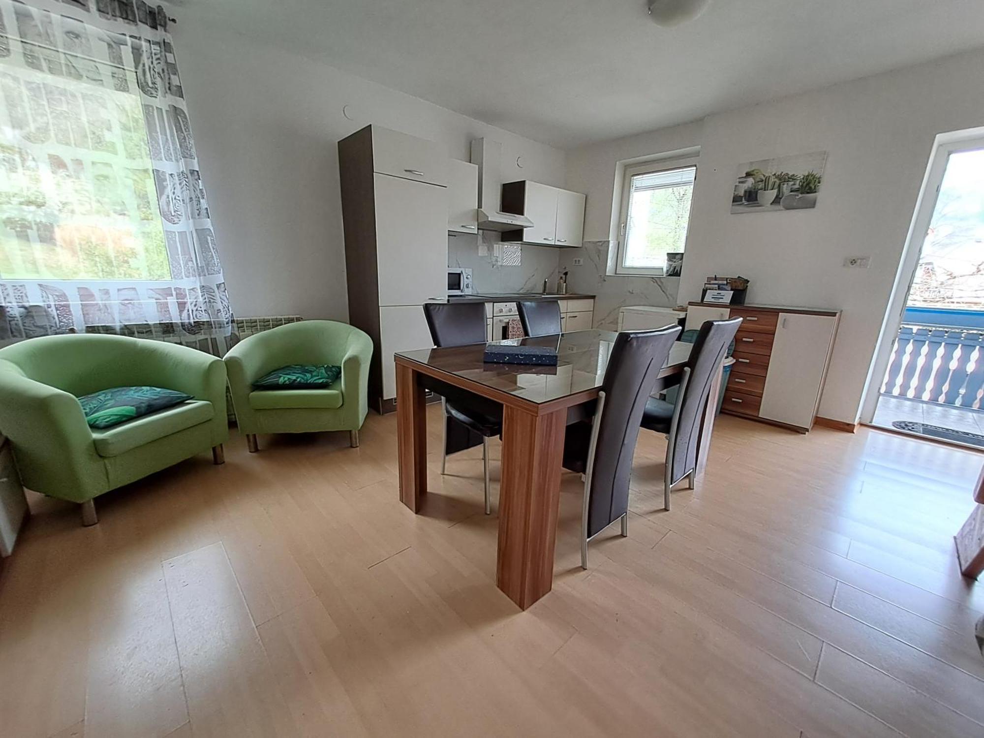 בובק Apartments Rupnik מראה חיצוני תמונה