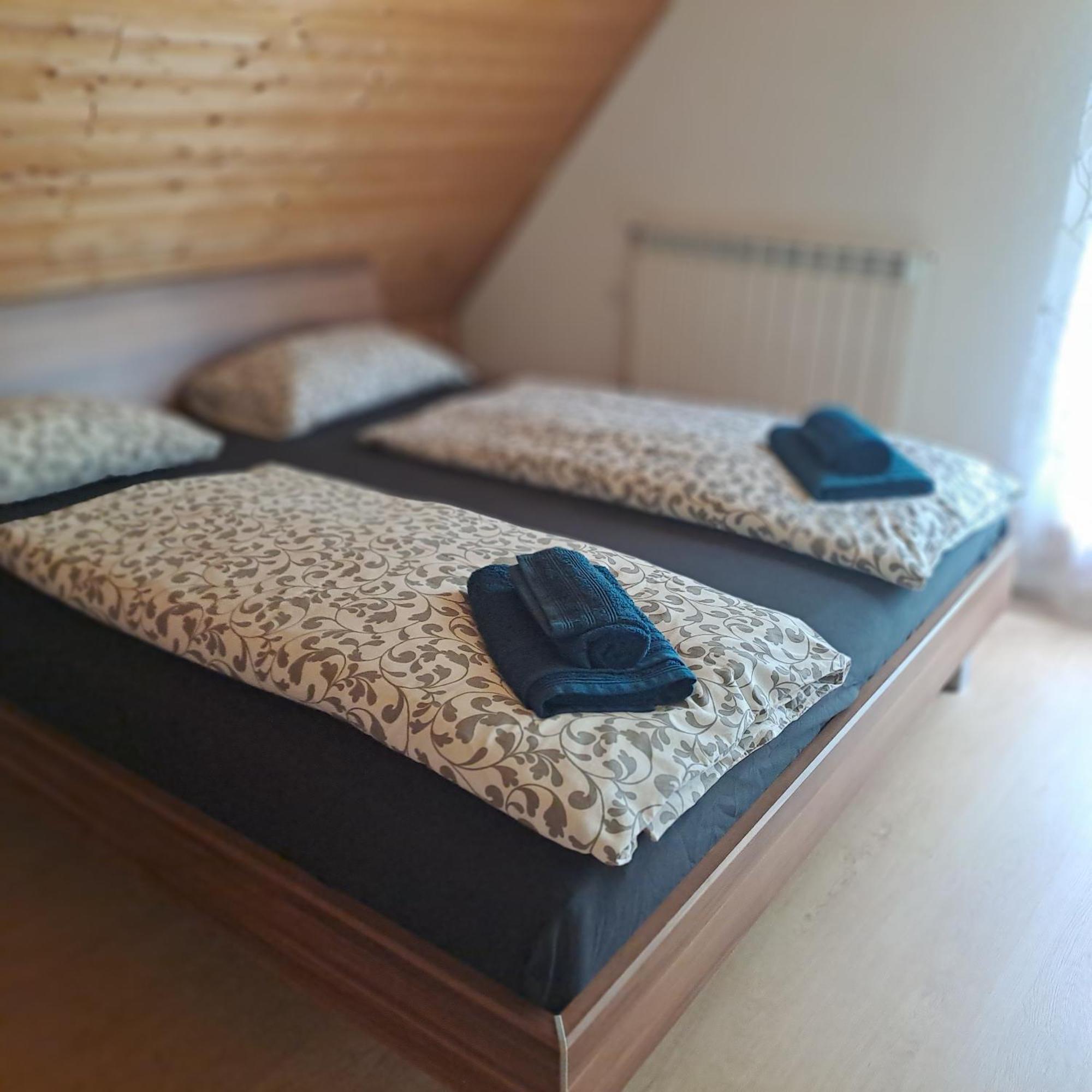 בובק Apartments Rupnik מראה חיצוני תמונה