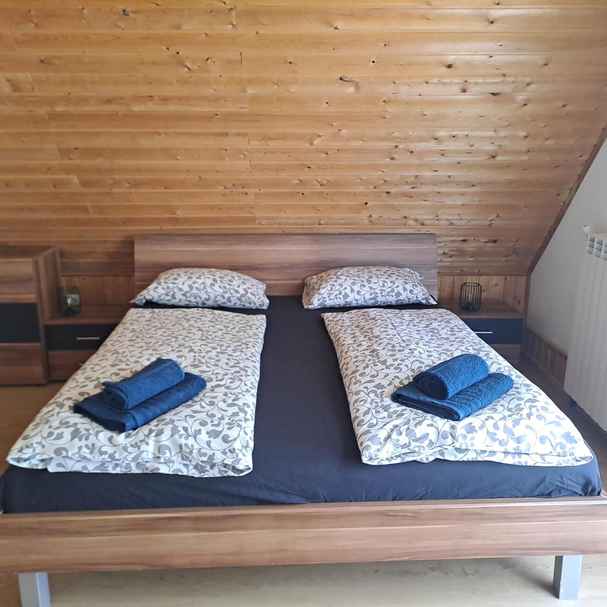 בובק Apartments Rupnik מראה חיצוני תמונה