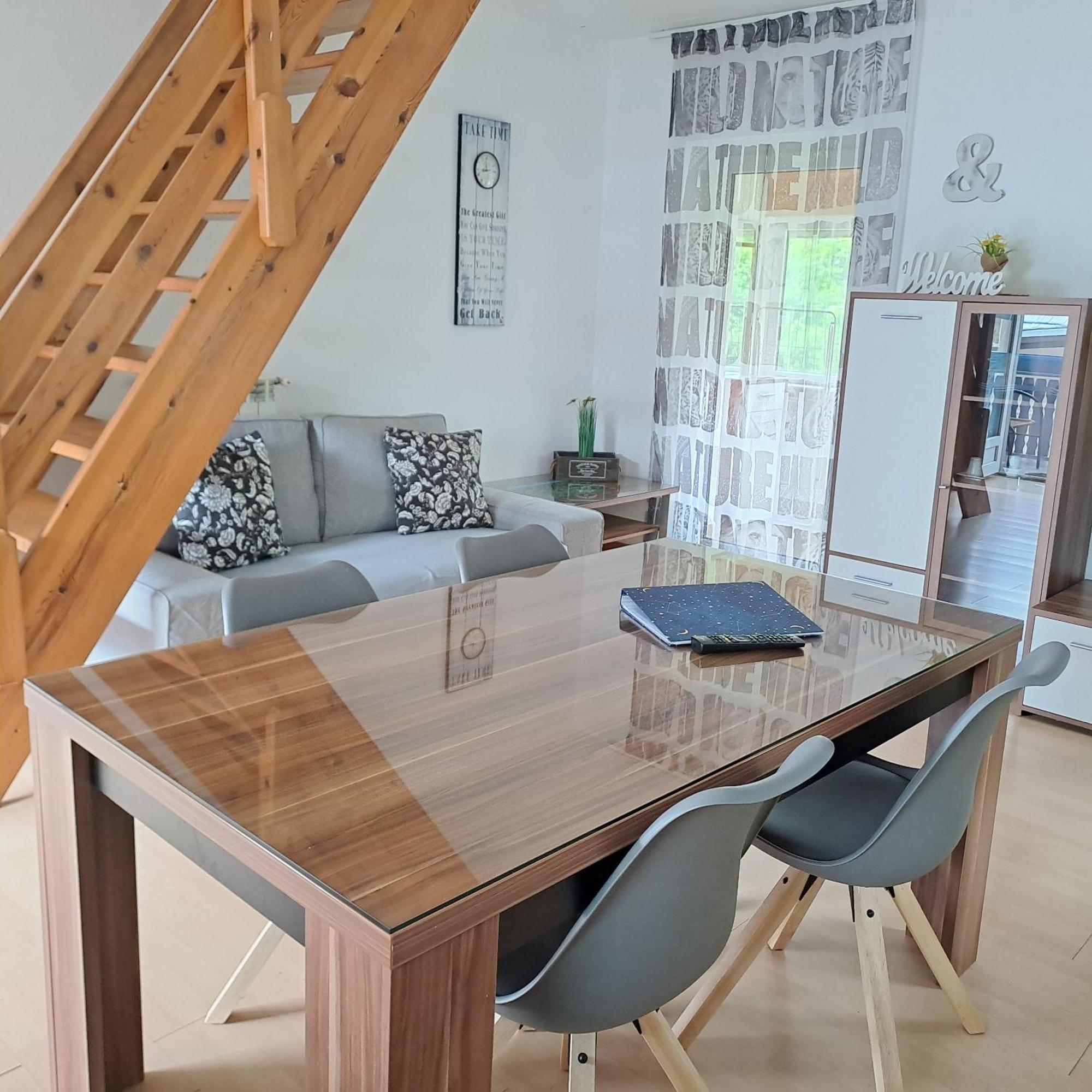 בובק Apartments Rupnik מראה חיצוני תמונה