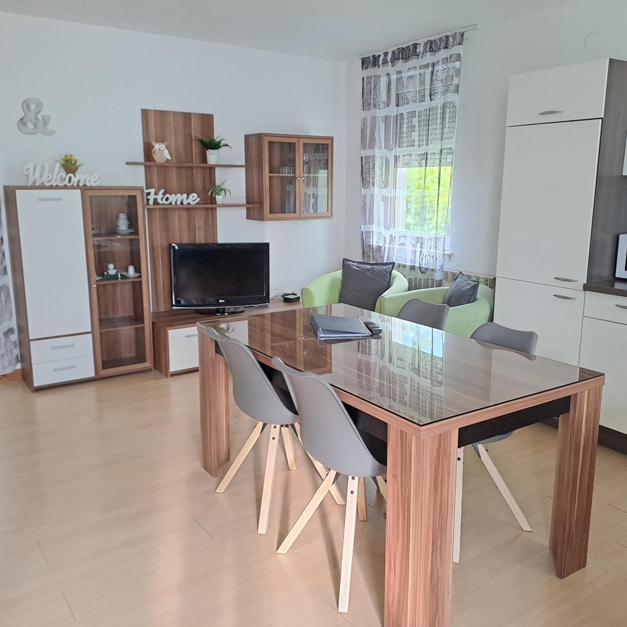בובק Apartments Rupnik מראה חיצוני תמונה