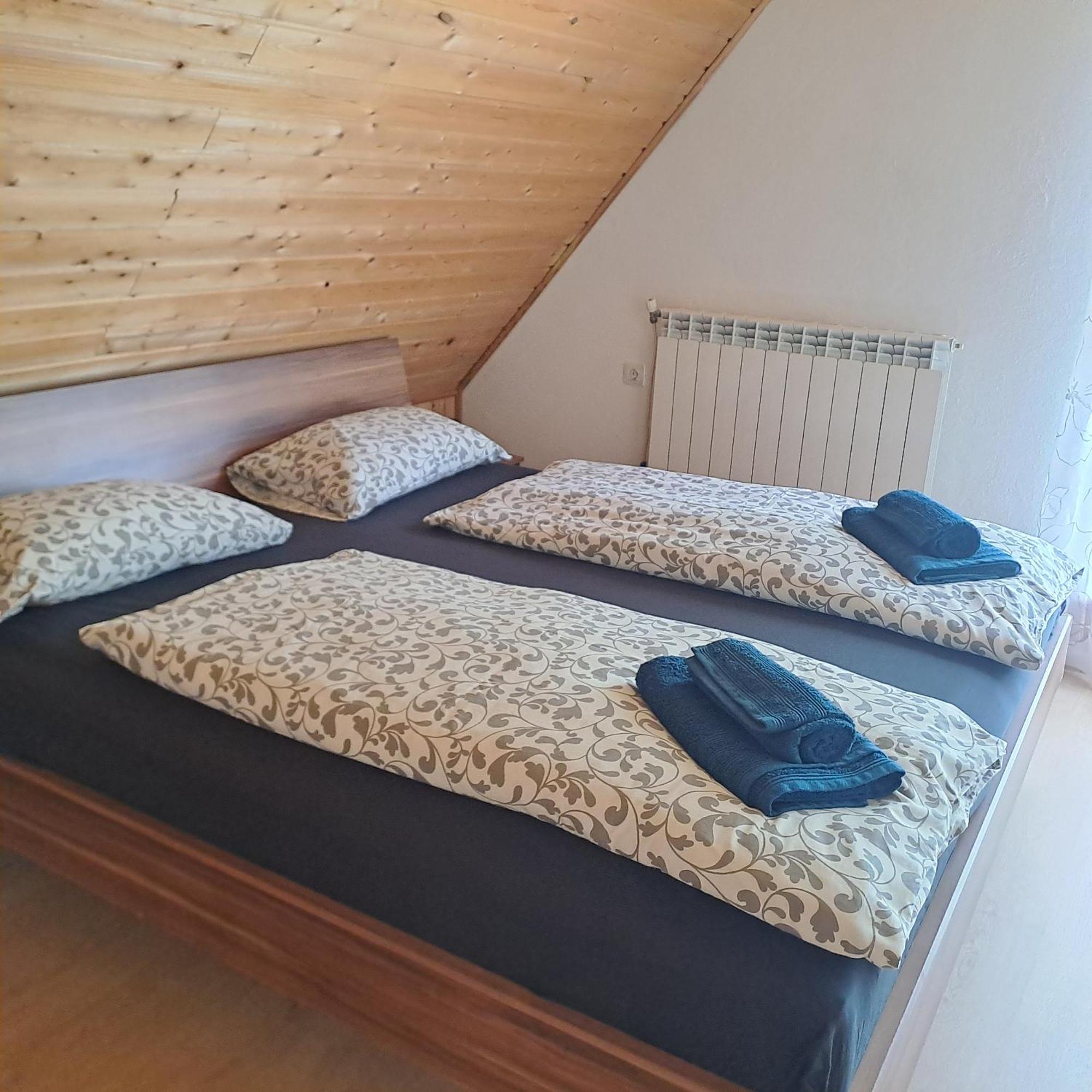 בובק Apartments Rupnik מראה חיצוני תמונה