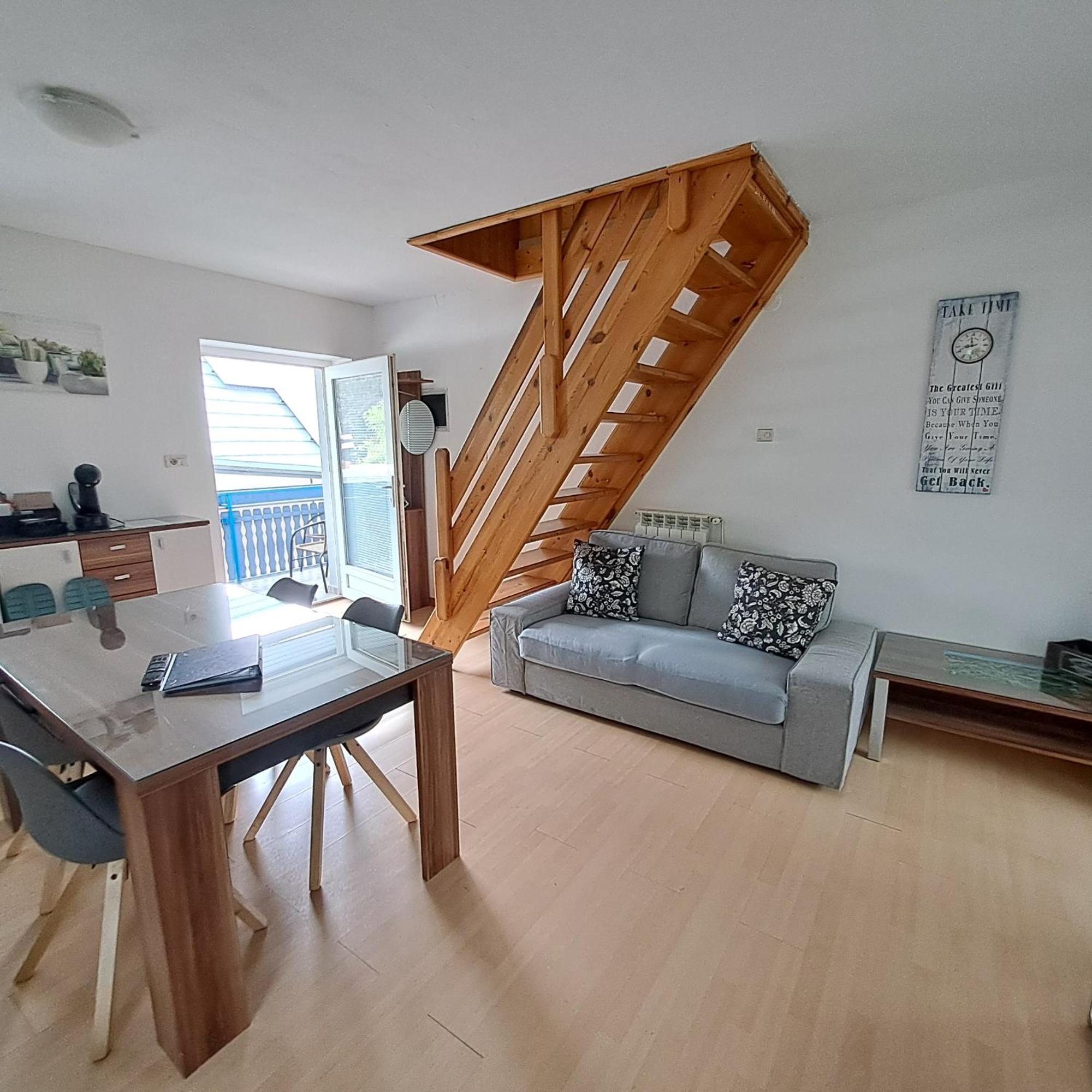 בובק Apartments Rupnik מראה חיצוני תמונה